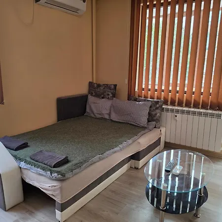 Spacious 4-room Flat In Center - Sleeps 6 - Walk Everywhere Apartment