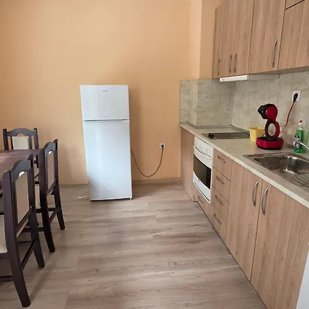 Lejlighed Spacious 4-room Flat In Center - Sleeps 6 - Walk Everywhere Pleven