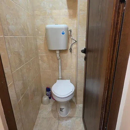 Spacious 4-room Flat In Center - Sleeps 6 - Walk Everywhere Apartment *