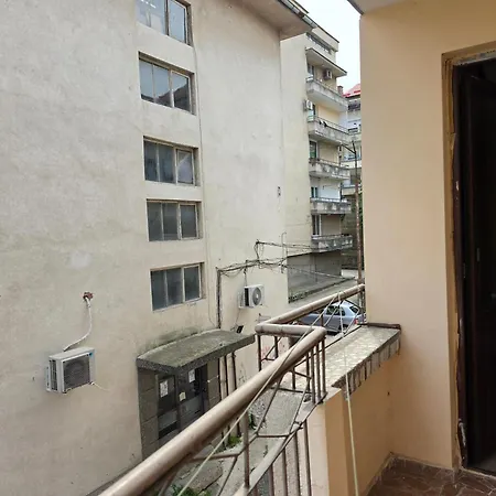 Spacious 4-room Flat In Center - Sleeps 6 - Walk Everywhere