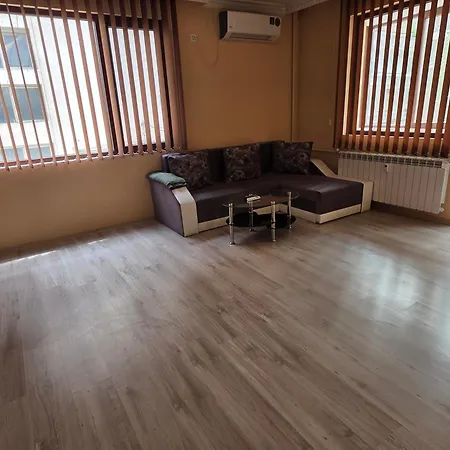 Spacious 4-room Flat In Center - Sleeps 6 - Walk Everywhere Apartment